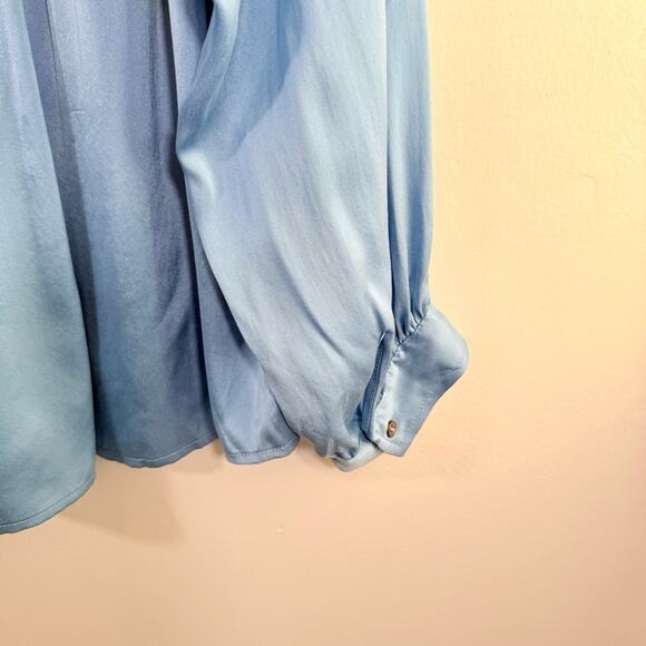 XiRena Greer Blue Pearl 100% Silk Long Sleeve Button Front Blouse Large - Picture 10 of 10